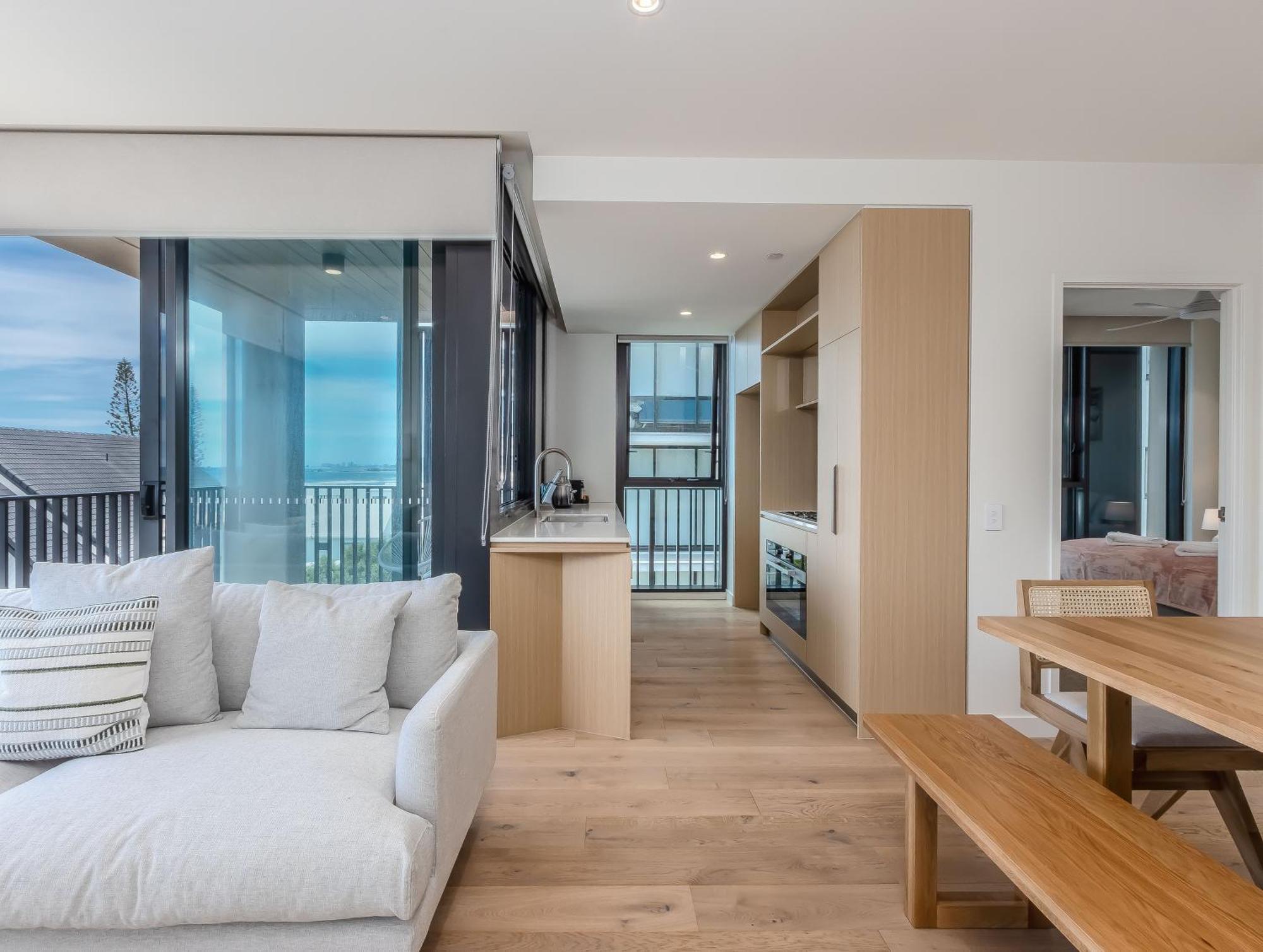 Hemingway Palm Beach - Premium Oceanview Apartments By Burleigh Letting Голд-Кост Экстерьер фото