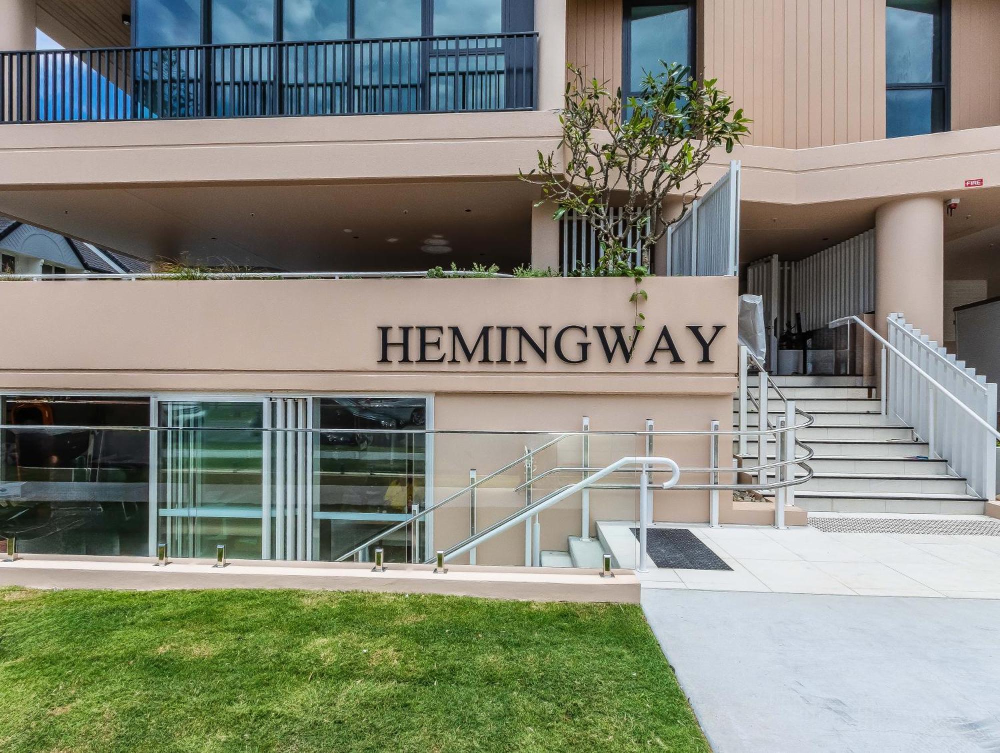 Hemingway Palm Beach - Premium Oceanview Apartments By Burleigh Letting Голд-Кост Экстерьер фото