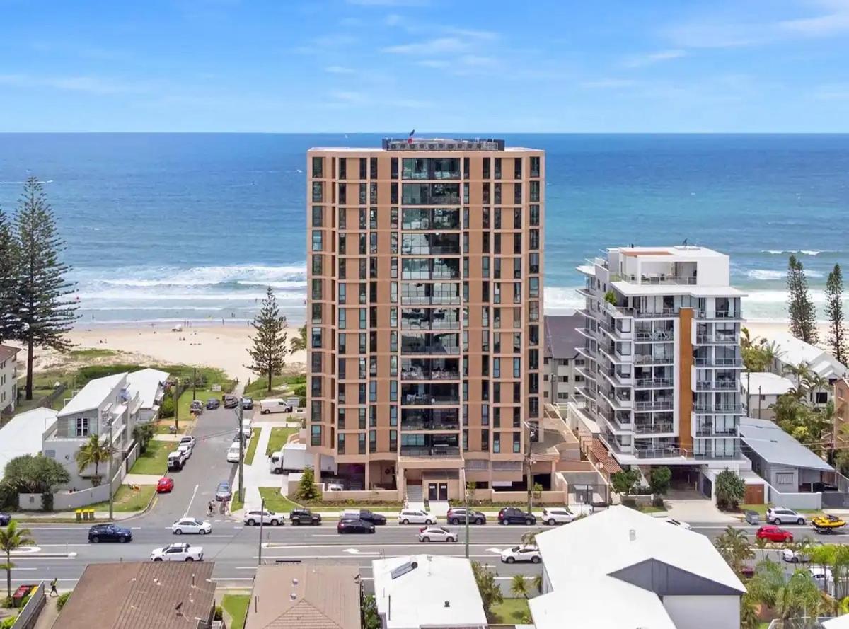 Hemingway Palm Beach - Premium Oceanview Apartments By Burleigh Letting Голд-Кост Экстерьер фото