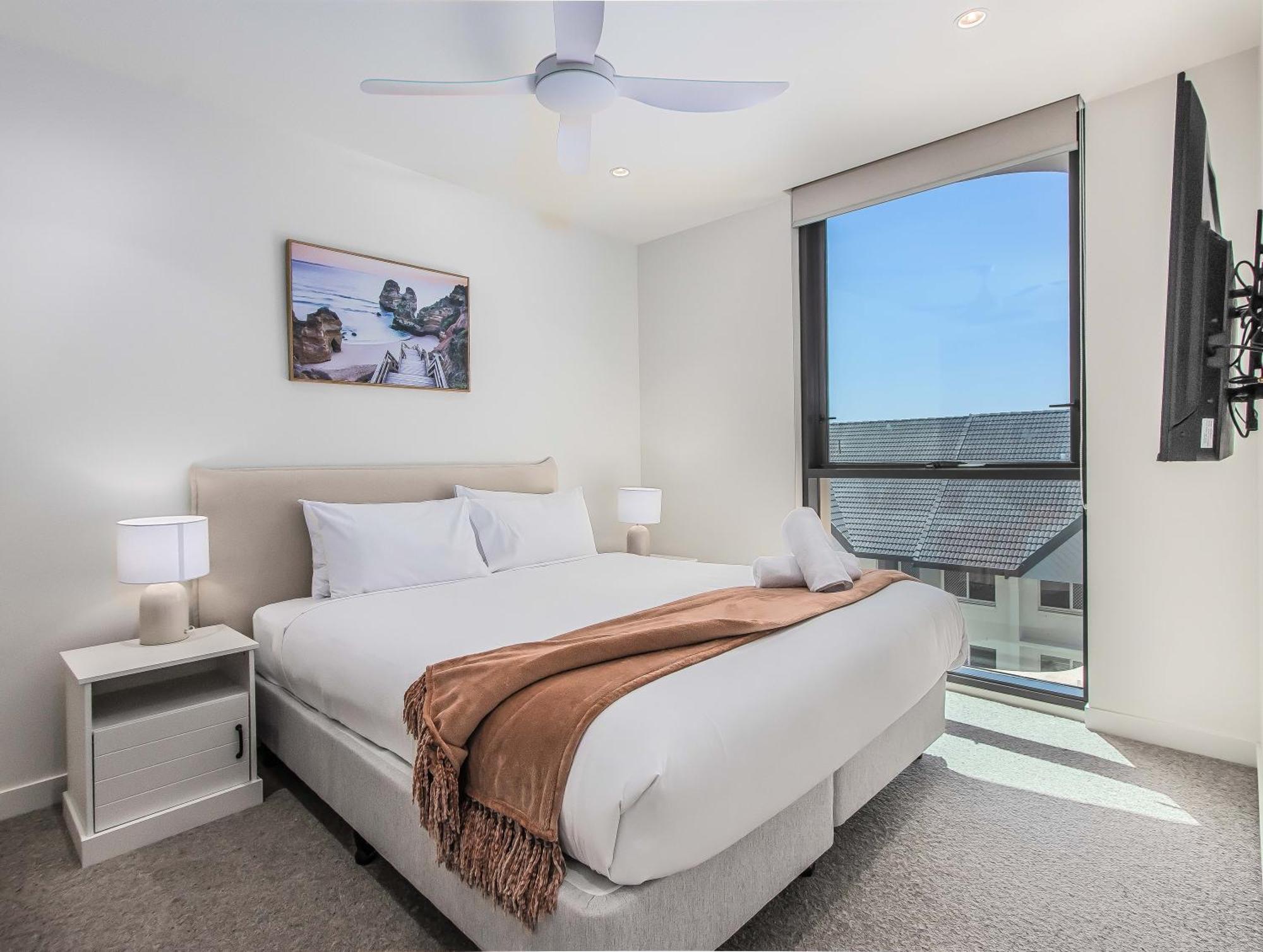 Hemingway Palm Beach - Premium Oceanview Apartments By Burleigh Letting Голд-Кост Экстерьер фото
